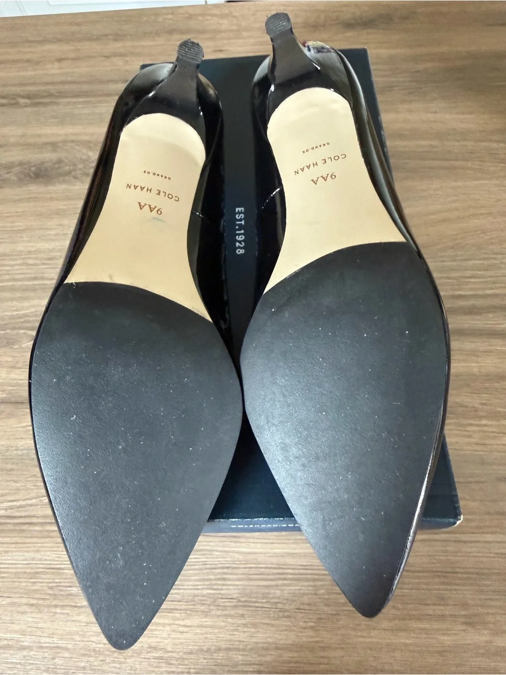 Like New Cole Haan Juliana Black Patent Leather Pointed Toe Pumps Size 9